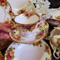 Сервиз Royal Albert Old County Rose , снимка 5 - Сервизи - 40665033