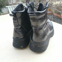 Обувки , снимка 5 - Детски боти и ботуши - 43714592