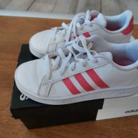 маратонки adidas, снимка 4 - Детски маратонки - 44043862