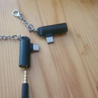 Адаптер USB C към 3.5мм жак, снимка 1 - USB кабели - 35521375