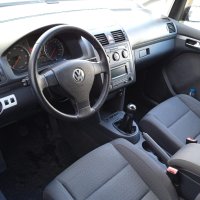 Volkswagen Touran 2.0 tdi - 140 - 6 speed, снимка 2 - Автомобили и джипове - 44036034