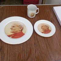 Порцеланови чинии и чаши с лика на Папа Йоан Павел втори , снимка 2 - Колекции - 39259305