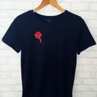 Тениска с емблема роза , снимка 1 - Тениски - 43393684