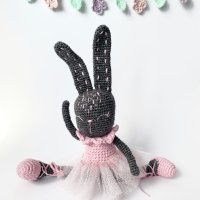 Зайче балерина, детска играчка ръчна изработка, плетени играчки, подарък за дете, снимка 1 - Плюшени играчки - 43143190