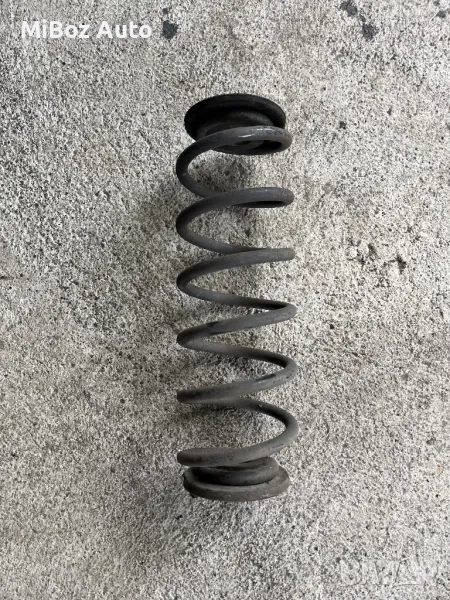 Пружина пружини задни Фолксваген Голф 5 VW Golf, снимка 1