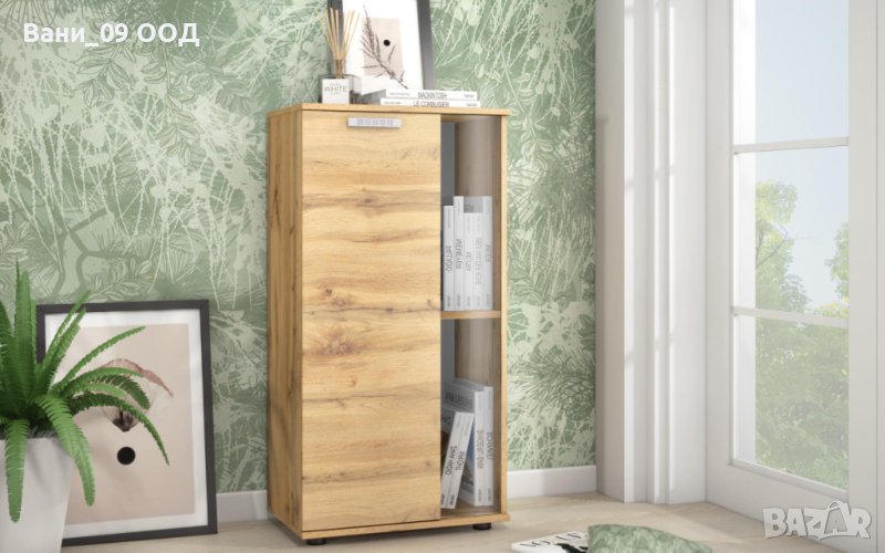 Витринка с 1 вратичка , снимка 1