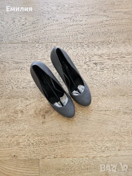 Сиви обувки на ток, снимка 1