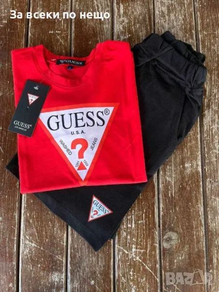Guess Детски Комплект Червена Тениска И Черни Къси Панталони Гес Код B325, снимка 1