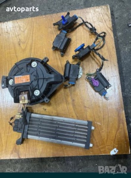 Audi a4 b7 Мотор,ел радиатор и клапи парно, снимка 1