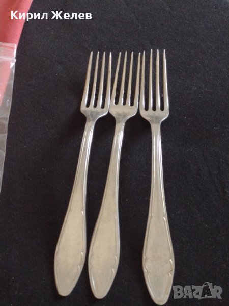 Три стари вилици с маркировка П. Денев Габрово за КОЛЕКЦИЯ ДЕКОРАЦИЯ БИТОВ КЪТ 22394, снимка 1