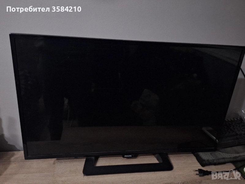 LED телевизор Philips 32PFH4100/88 Full HD, снимка 1