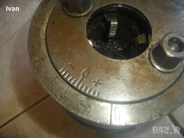 Унгарска Плашка/Пафта/Винтонарезка/Винторезка За Резби Тръби До 1 Цол-Почти Нова-С Ножове 3/4-1 Цол, снимка 7 - Други инструменти - 43226989