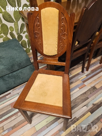 Масивна дървена старинна маса със столове, снимка 4 - Маси - 52618692