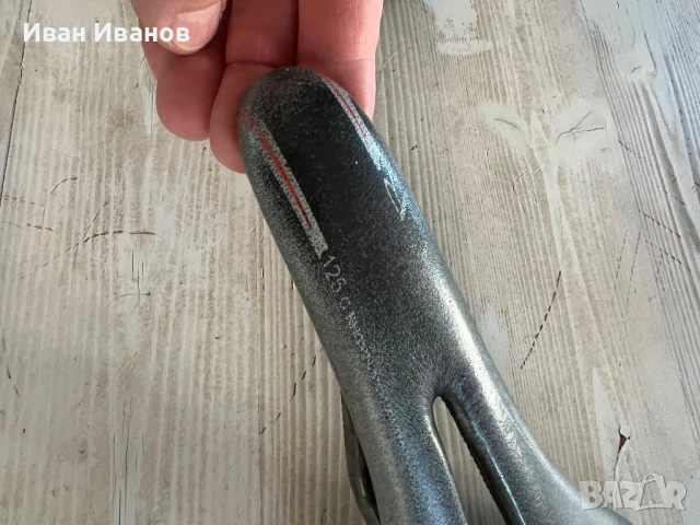 Карбонова седалка SELLE ITALIA SLR FLOW, снимка 3 - Аксесоари за велосипеди - 52421343