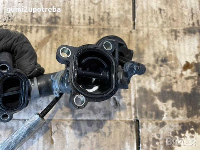 Воден Клапан 059121737 Porsche Cayenne 3.0D 92A/2012г, снимка 3 - Части - 51764762