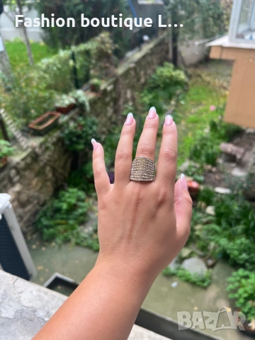 Голям златист пръстен с блестящи камъчета ❤️, снимка 2 - Пръстени - 52377897