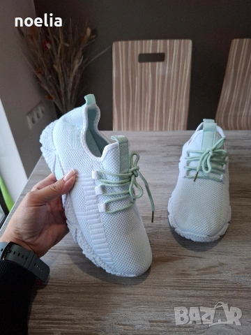 разпродажба - дамски маратонки 