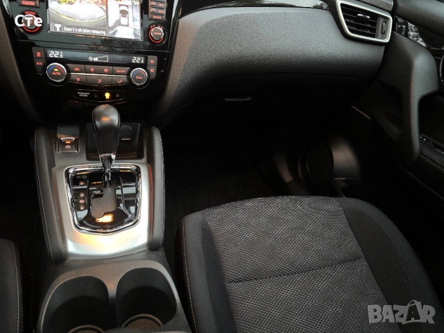 Nissan Qashqai 1.6dCi N-Connecta, снимка 10 - Автомобили и джипове - 52333189
