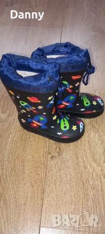 Гумени ботуши 22 номер, снимка 2 - Детски боти и ботуши - 48053900