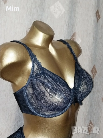 Triumph 85 C Черен дантелен сутиен , снимка 3 - Бельо - 52285677