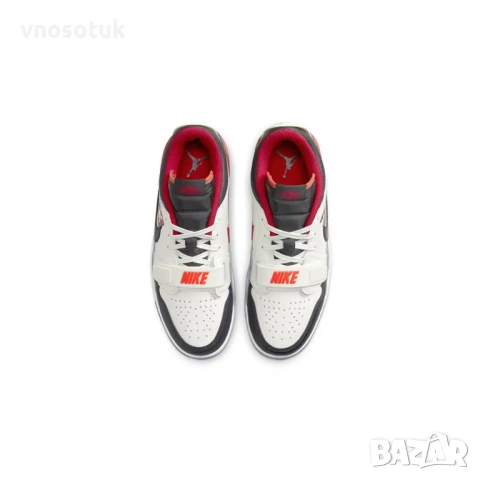 Мъжки маратонки Air Jordan № 51.5, снимка 4 - Маратонки - 53111156