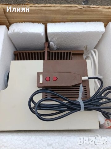 Прожекционен апарат, снимка 3 - Антикварни и старинни предмети - 49175431