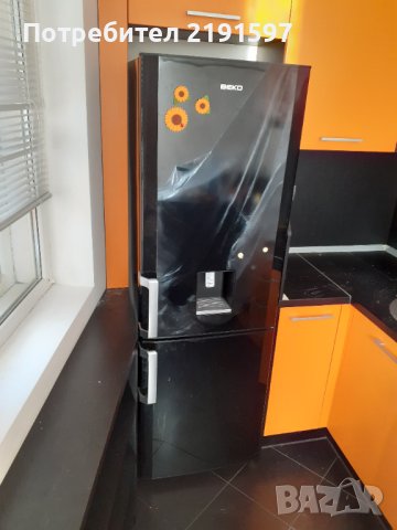 Хладилник с фризер, снимка 1