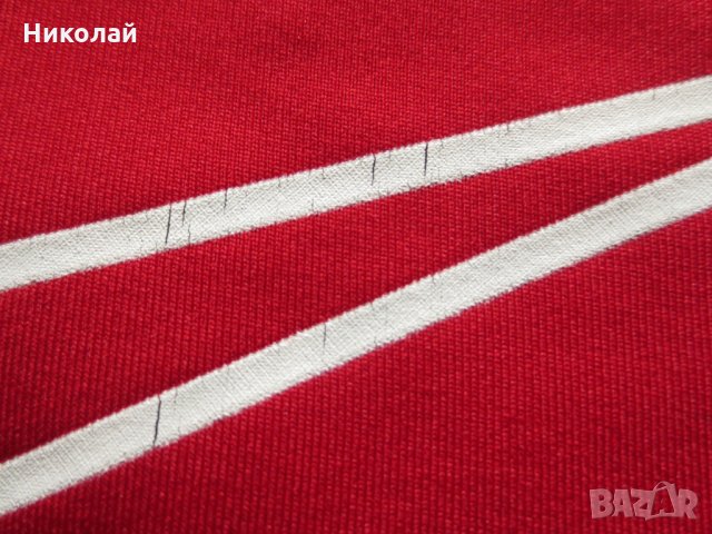 Nike Pro Older Boys' Long-Sleeve Training Top, снимка 8 - Детски тениски и потници - 27365742