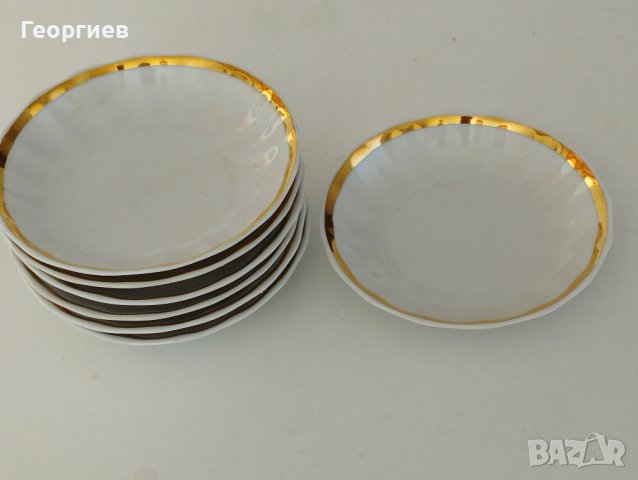 7 бр.чинии за чаши за кафе с кант позлата -СССР , снимка 1 - Чинии - 43906412