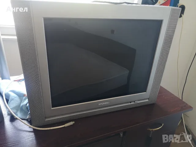 TV Hyundai 25 in, плосък