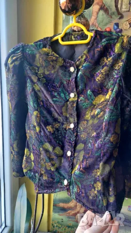 Детски костюм от кадифе, снимка 2 - Детски комплекти - 47720333