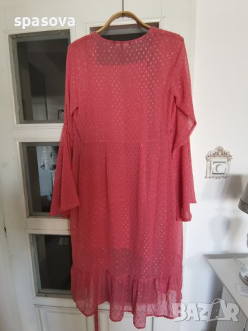 Намалена. Вечерна/ коктейлна рокля миди Vero Moda S , снимка 4 - Рокли - 40621625