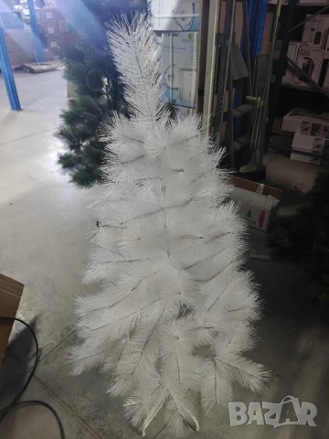 елхи , снимка 4 - Декорация за дома - 52131559