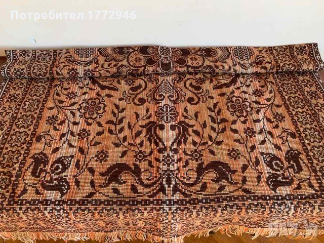 Домашно тъкан двулицев жакардов килим 1,35 /2,50 м, като нов, снимка 2 - Килими - 22796317