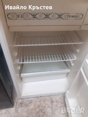 Продавам хладилник с камера, снимка 3 - Хладилници - 53259839