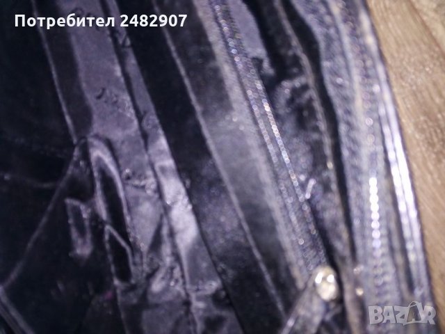 Малка дамска чанта, снимка 5 - Чанти - 32721584