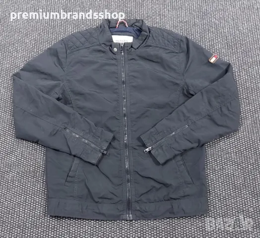 Tommy hilfiger M размер яке преходно