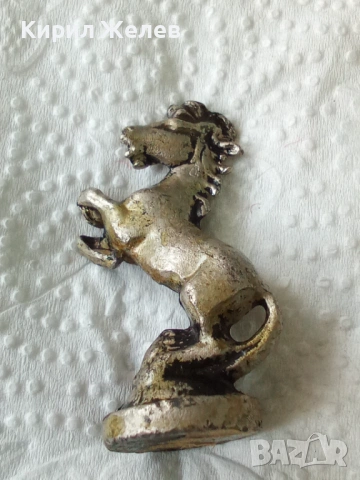 Малка стара фигурка на кон 51989