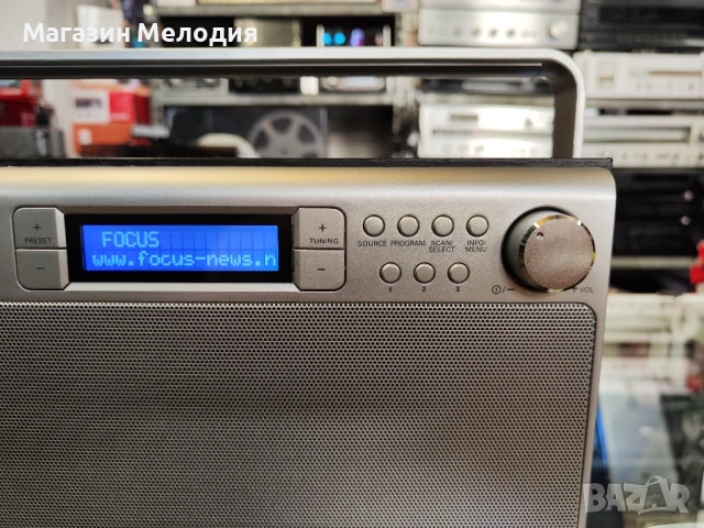 Радио Philips AE5220B/12  В отлично техническо и визуално състояние., снимка 4 - Радиокасетофони, транзистори - 50558944