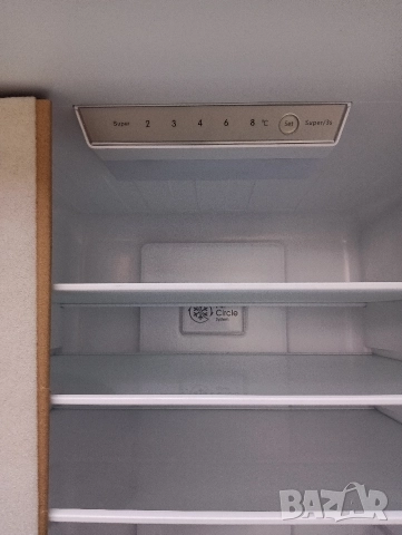Чисто нов комбиниран хладилник с фризер с две години гаранция!, снимка 5 - Хладилници - 52676757