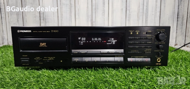 Pioneer D-500 DAT player 
