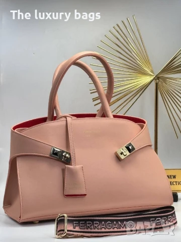 Стилна дамска чанта , снимка 3 - Чанти - 51111531