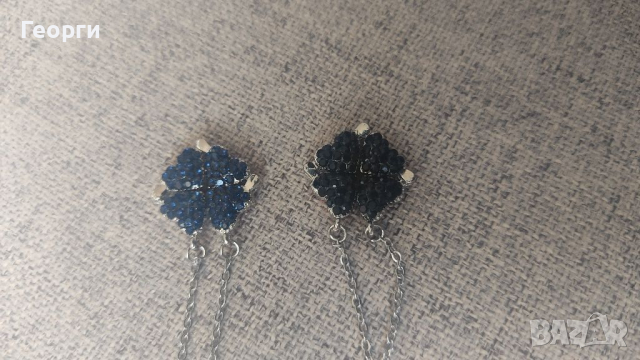 Mагнитни сърца в цвят сребро със синджирче.