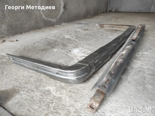 Брони за Ретро Мерцедес 