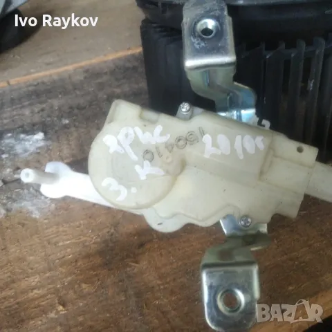 Моторче на чистачките BOSCH 0 390 201 580 . Toyota Yaris II, снимка 3 - Части - 47869097