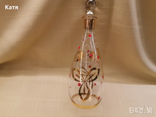 Стара стъклена гарафа, снимка 5 - Антикварни и старинни предмети - 50368357