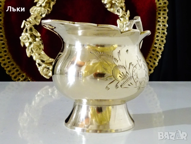 Викторианска бронзова кана,каничка,гравирана. , снимка 3 - Антикварни и старинни предмети - 52417332