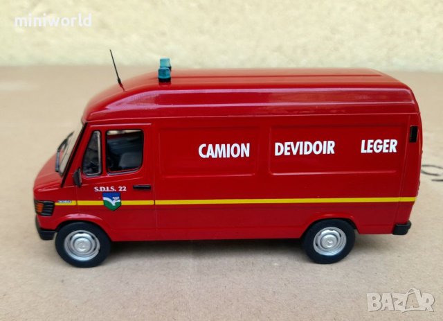 Mercedes-Benz L 308D CDL Camion Devidoir Leger 1989 - мащаб 1:43 на Hachette моделът е нов в блистер, снимка 4 - Колекции - 43214159