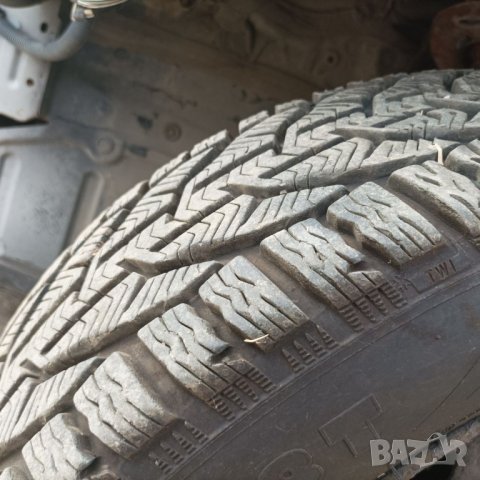 Оригинални метални джанти Тойота Аурис 2009 година зимни гуми Тигър 185/60/15, снимка 11 - Гуми и джанти - 43943942