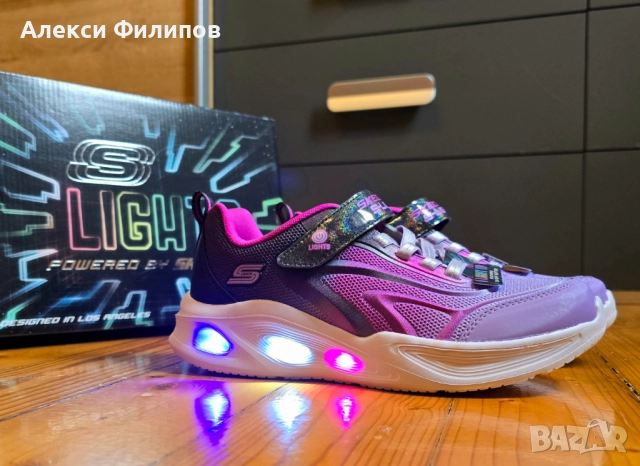 Светещи маратонки Skechers